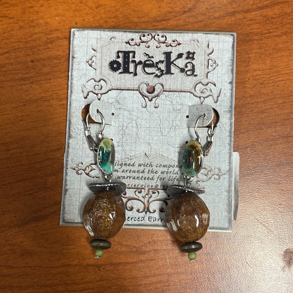 Clip On Earring bundle - Picture 2 of 16